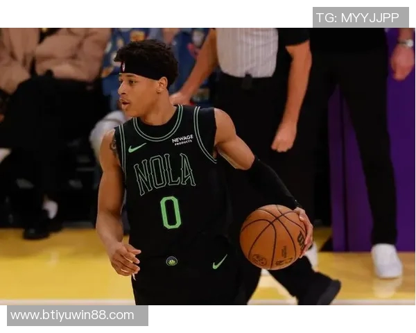 菜鸟杨瀚森表现亮眼乐福助攻助力哈珀状态回暖球队期待新突破