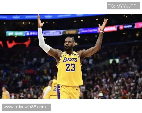 詹姆斯本季球衣将加特制补丁庆祝生涯第23季成就